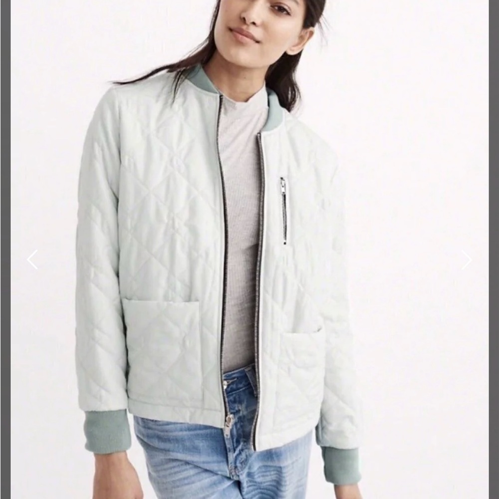 Abercrombie & Fitch Women’s Reversible Quilted Bomber Jacket - Cement Green
